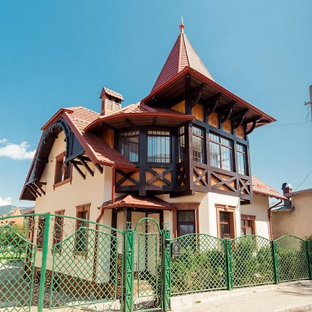 Vila Genia Câmpulung Moldovenesc Exterior foto
